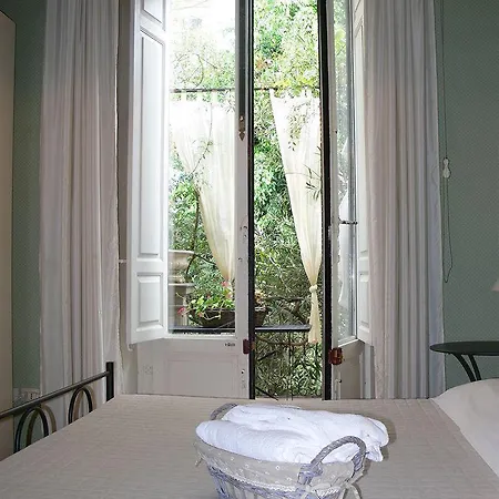 Bed & Breakfast The Garden 4*